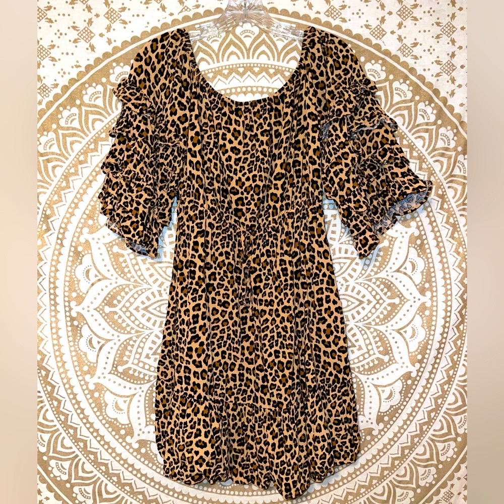 ✨HP✨ VINE & LOVE LADIES CHEETAH PRINT DRESS WITH RUFFLES, CINCHED WAIST, SIZE M
